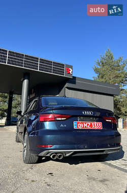 Седан Audi A3 2018 в 