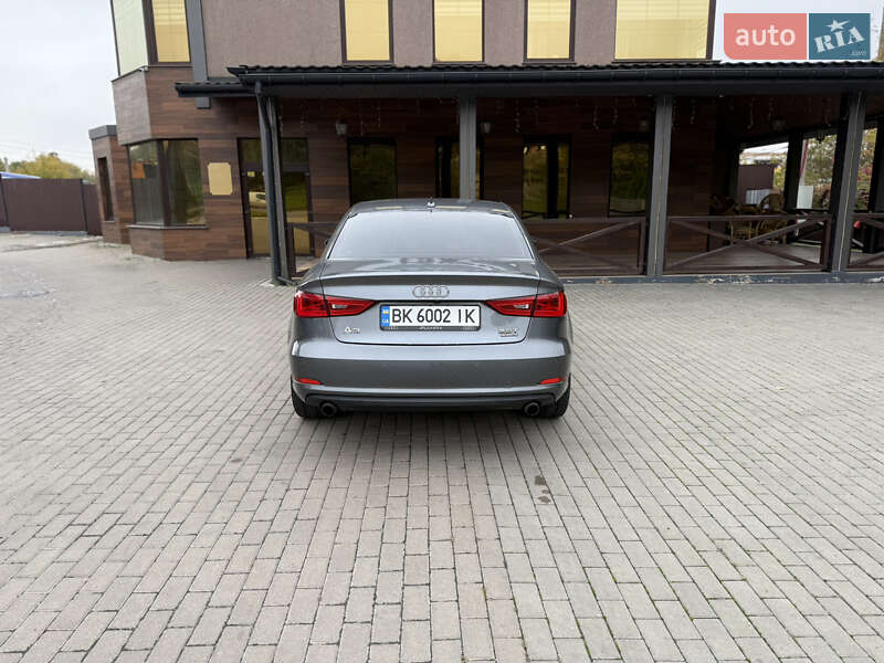 Седан Audi A3 2015 в Ровно