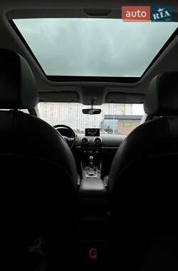 Хэтчбек Audi A3 2015 в 