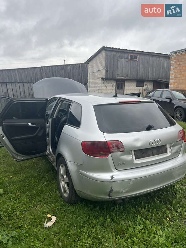Хетчбек Audi A3 2006 в Дубровиці