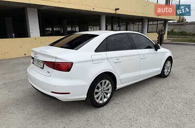 Седан Audi A3 2015 в 