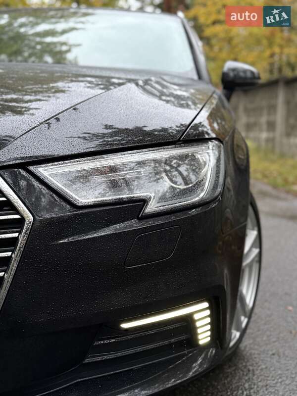 Хетчбек Audi A3 2017 в Києві