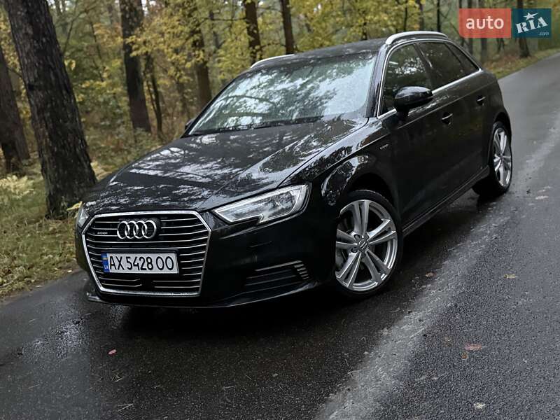 Хетчбек Audi A3 2017 в Києві