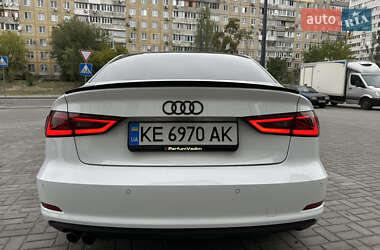 Седан Audi A3 2016 в 