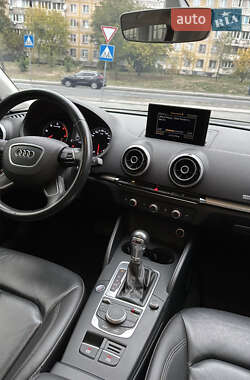 Седан Audi A3 2016 в 