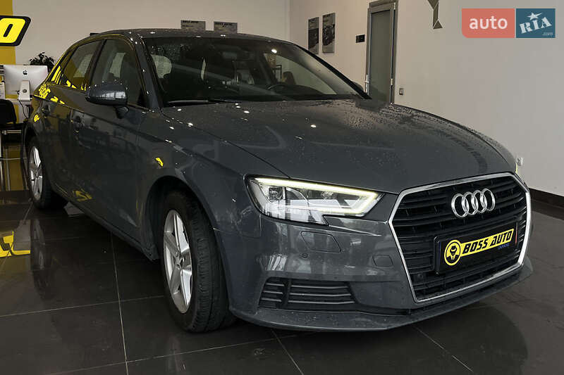 Хэтчбек Audi A3 2019 в Шептицькому
