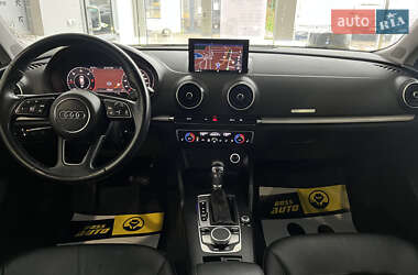 Хетчбек Audi A3 2019 в 