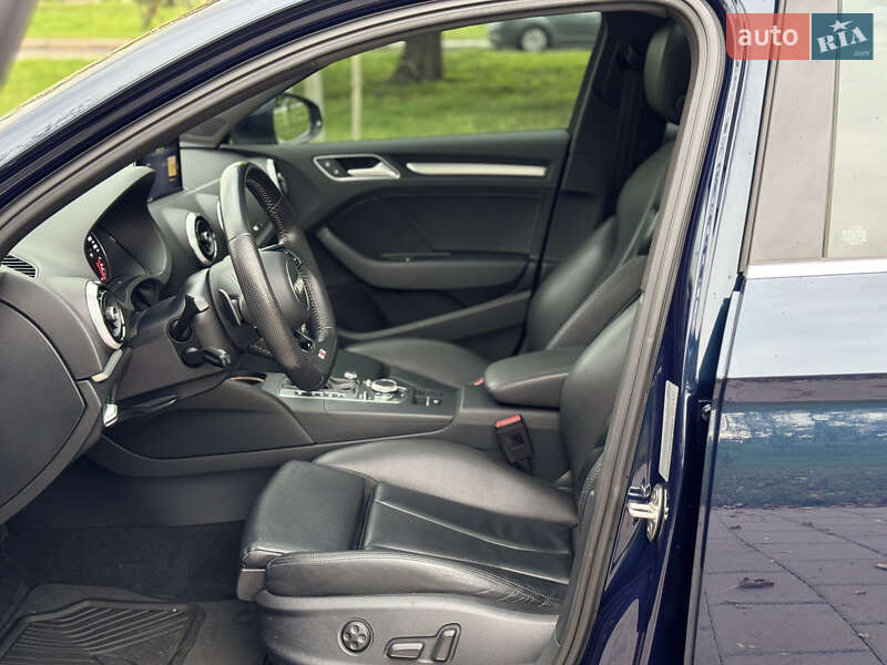 Седан Audi A3 2016 в Вінниці