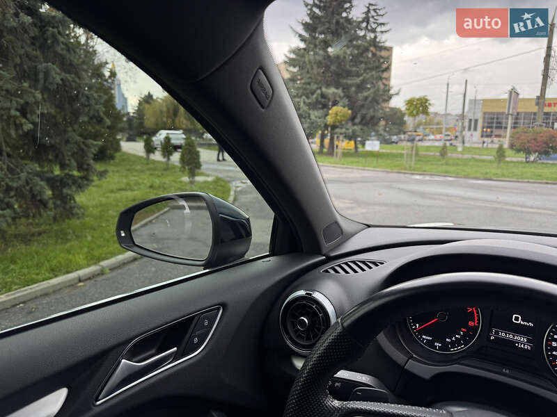 Седан Audi A3 2016 в Вінниці
