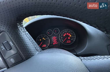 Хэтчбек Audi A3 2005 в 