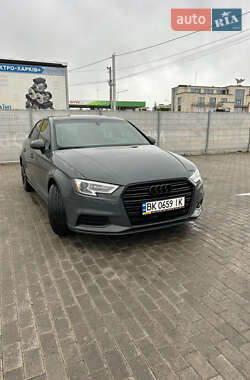 Седан Audi A3 2018 в Львове