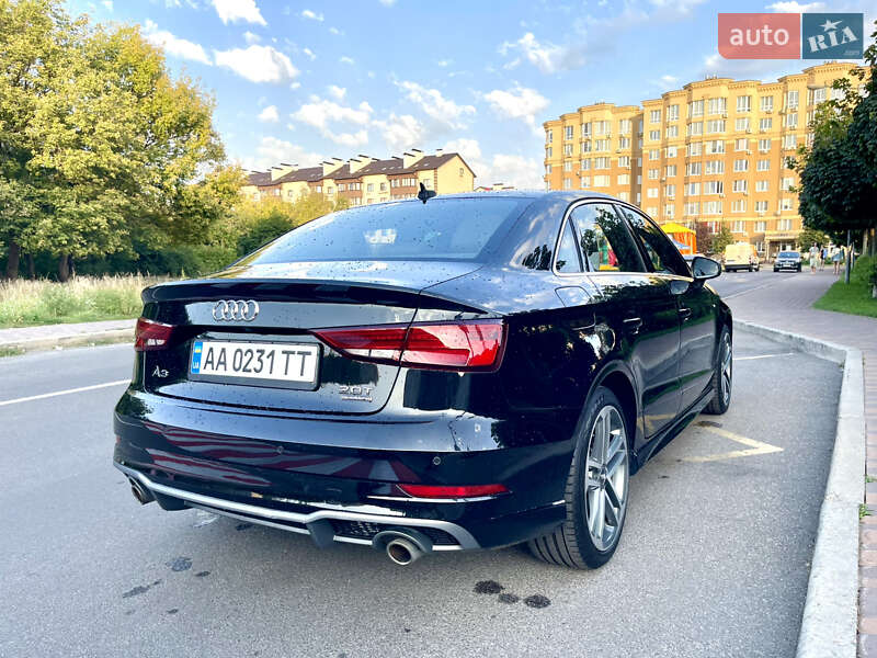 Седан Audi A3 2017 в Киеве
