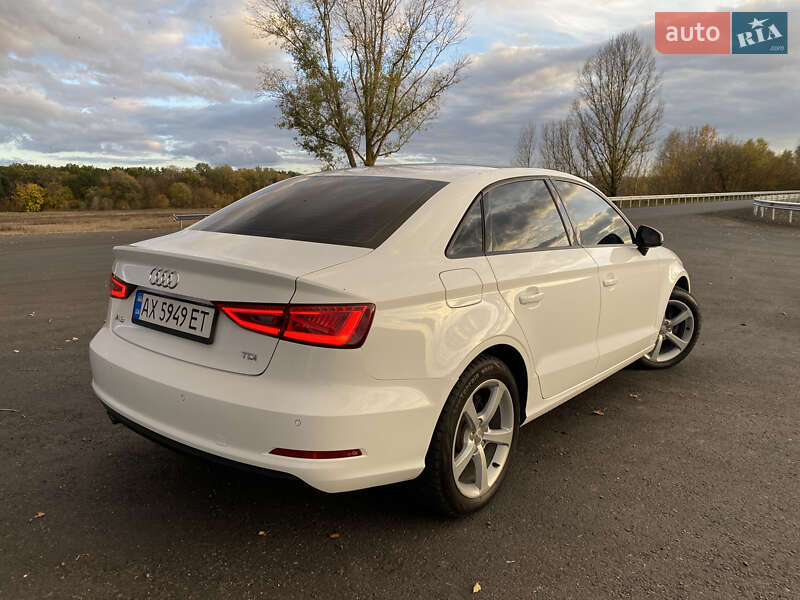 Седан Audi A3 2015 в Балаклее