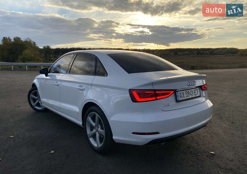 Седан Audi A3 2015 в Балаклее