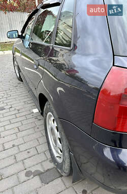 Хетчбек Audi A3 2000 в 