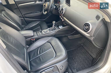 Седан Audi A3 2015 в 