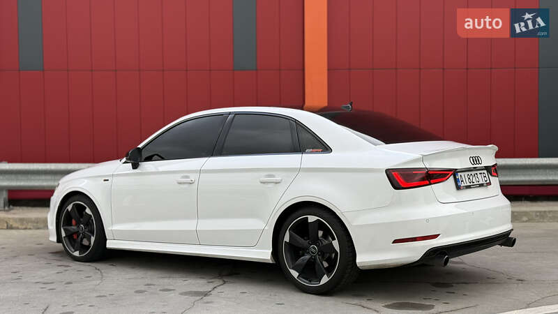 Седан Audi A3 2016 в Киеве