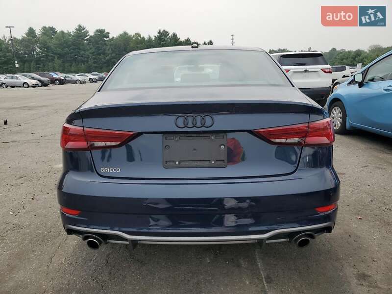 Седан Audi A3 2018 в Луцьку