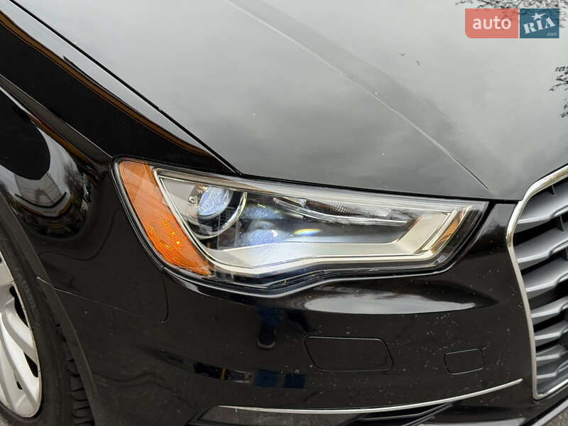 Седан Audi A3 2014 в Дніпрі