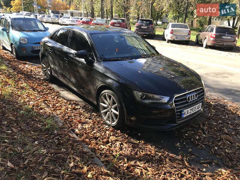 Седан Audi A3 2015 в Киеве
