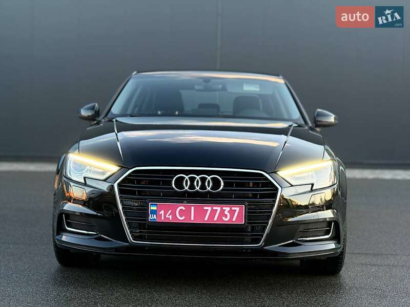 Седан Audi A3 2020 в Киеве