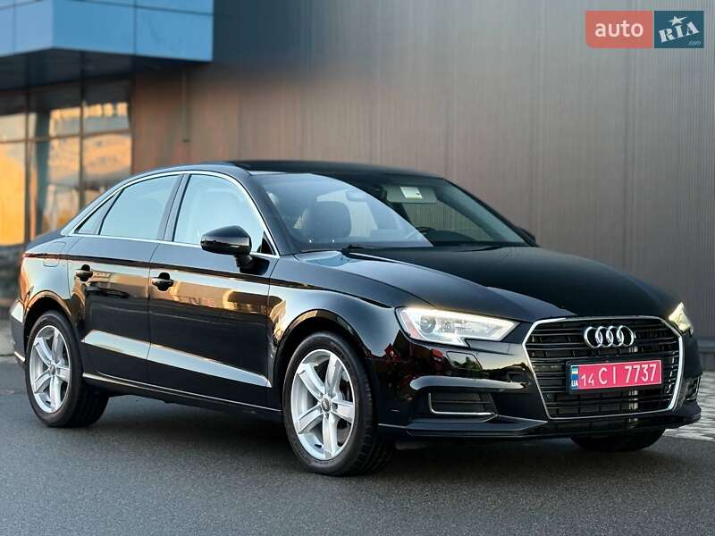 Седан Audi A3 2020 в Киеве