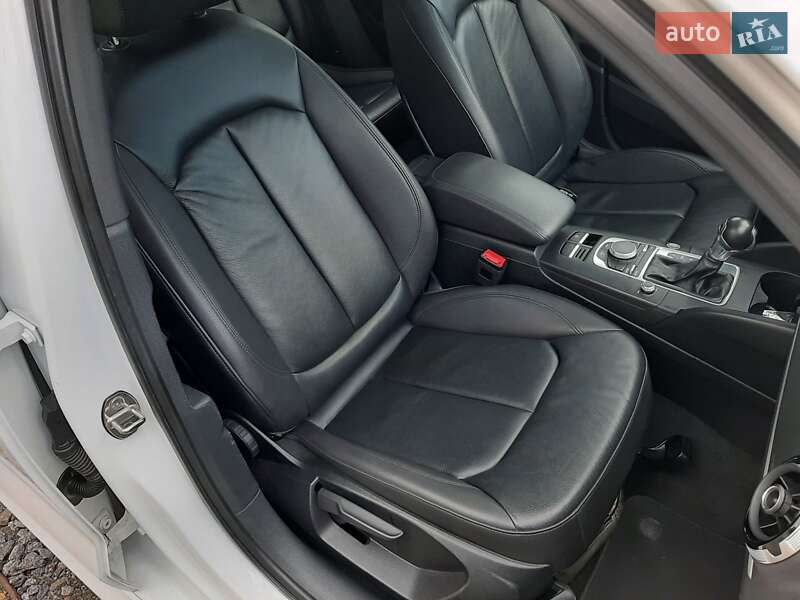 Хэтчбек Audi A3 2015 в Львове