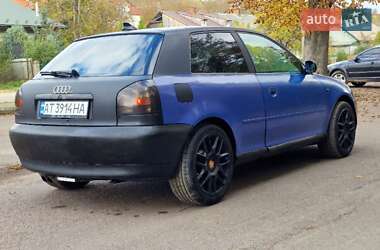 Хэтчбек Audi A3 1998 в 