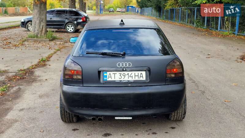 Хетчбек Audi A3 1998 в Хирові