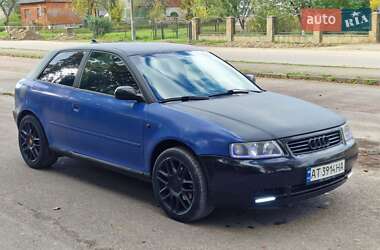 Хэтчбек Audi A3 1998 в Хырове