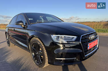 Седан Audi A3 2017 в 