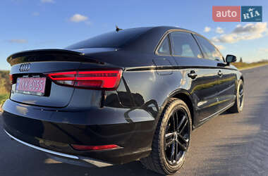 Седан Audi A3 2017 в 