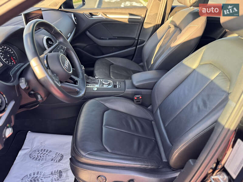 Седан Audi A3 2017 в Вінниці