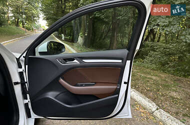 Седан Audi A3 2015 в 