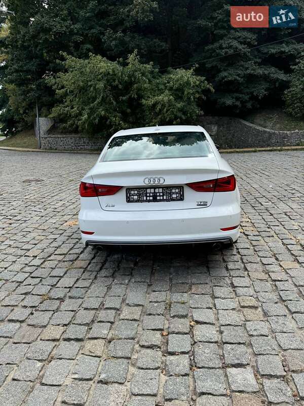 Седан Audi A3 2016 в Києві
