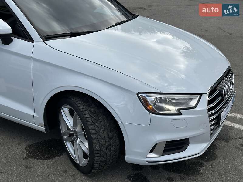 Седан Audi A3 2017 в Киеве фото 13 Седан Audi A3 2017 в Киеве