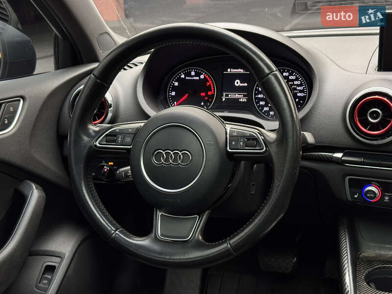 Седан Audi A3 2016 в Киеве