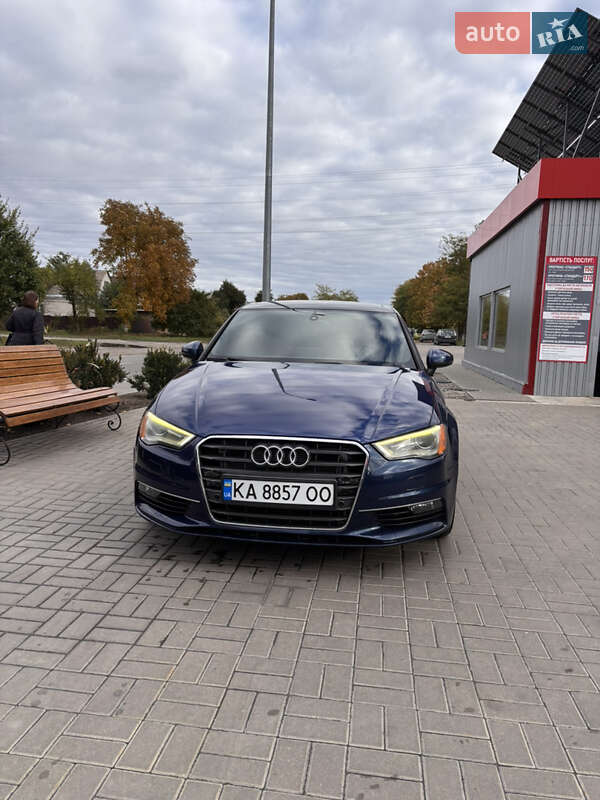 Седан Audi A3 2014 в Києві