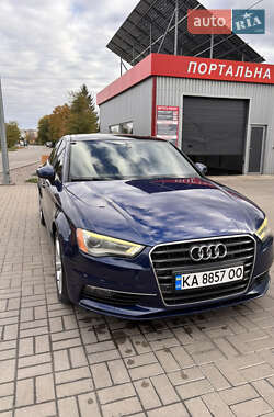 Седан Audi A3 2014 в Киеве