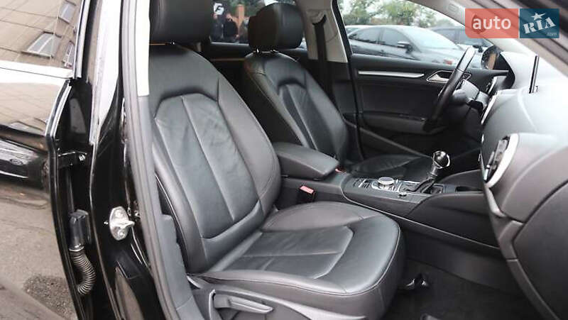 Седан Audi A3 2015 в Киеве
