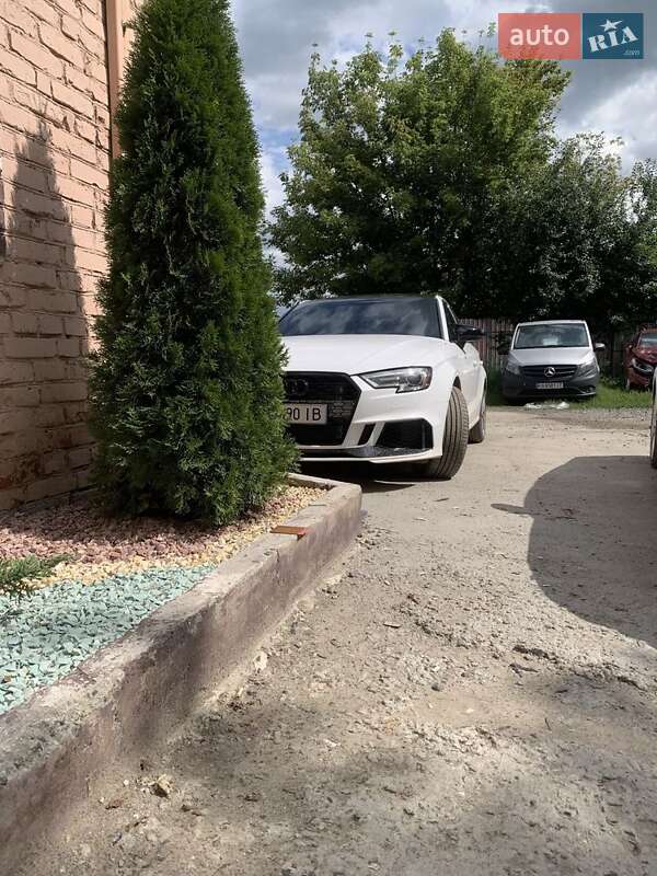 Седан Audi A3 2017 в 