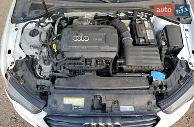 Седан Audi A3 2015 в 