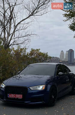Седан Audi A3 2014 в Днепре