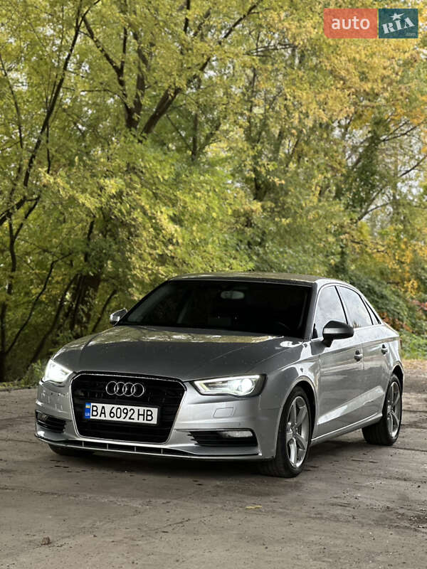 Седан Audi A3 2013 в Києві