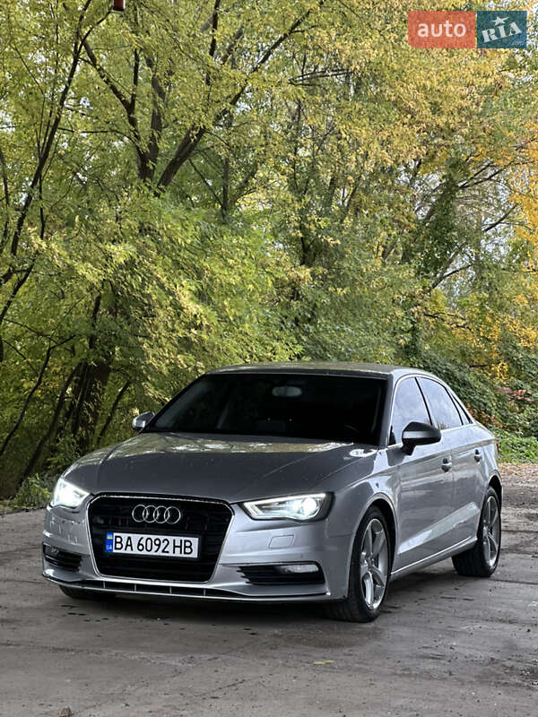 Седан Audi A3 2013 в Києві