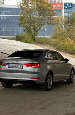 Седан Audi A3 2013 в 