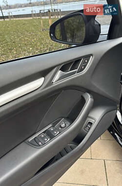 Седан Audi A3 2015 в 