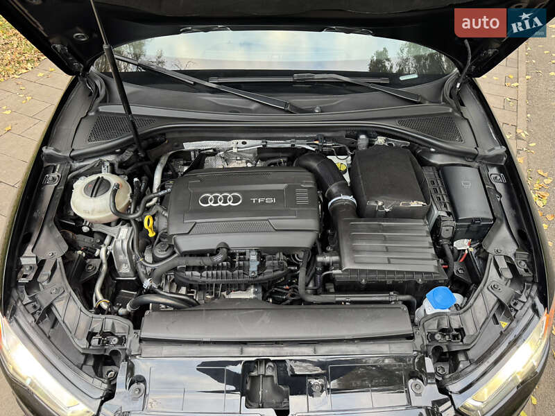 Седан Audi A3 2015 в Киеве