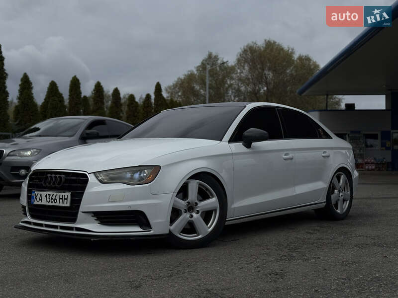 Седан Audi A3 2015 в 