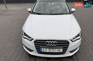 Хэтчбек Audi A3 2015 в Полтаве